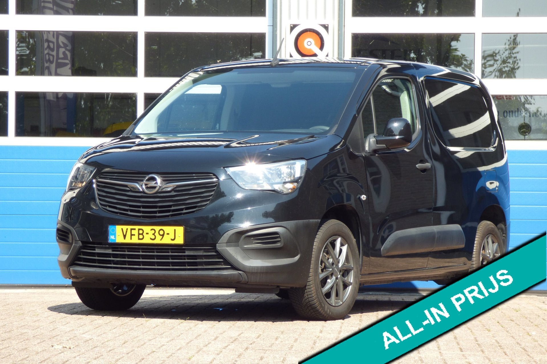 Opel Combo 1.5D L1H1 Edition, Auto's, Bestelauto's, Voorwielaandrijving, Stof, 4 cilinders, Zwart