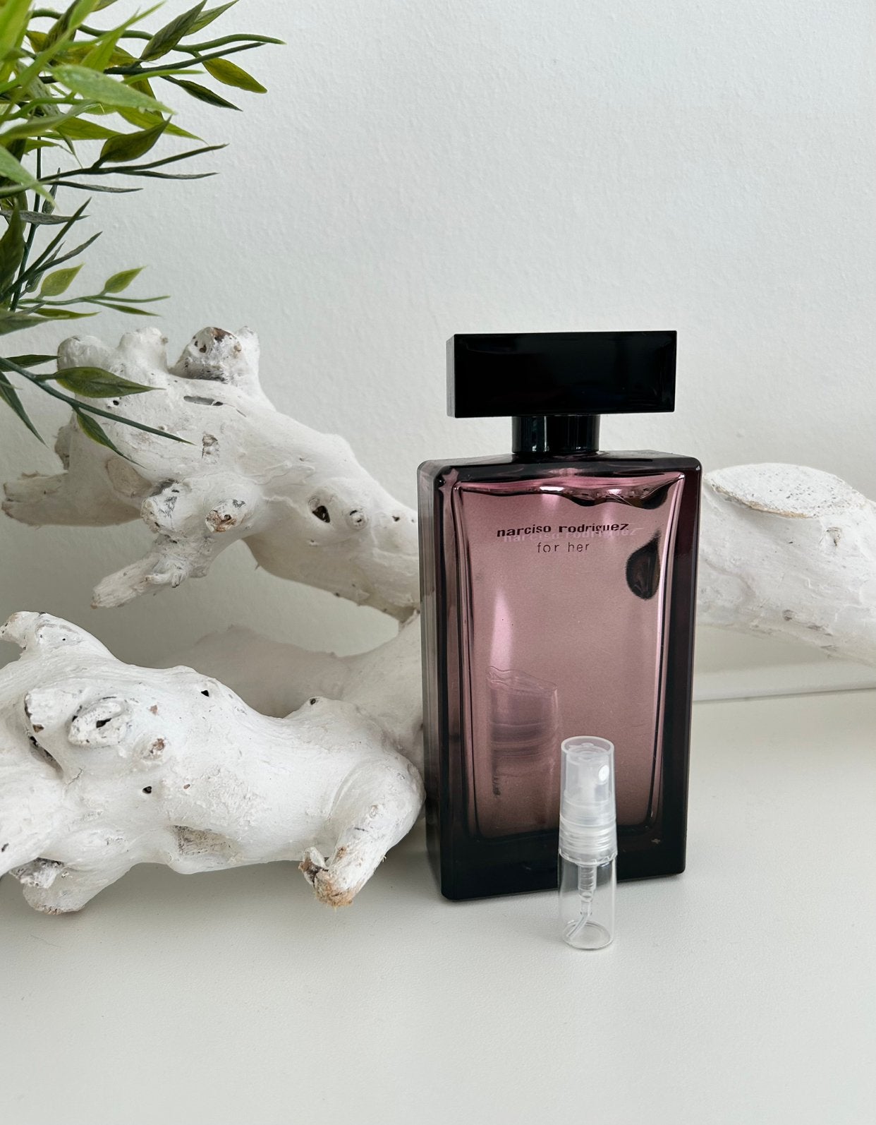 Decant Narciso Rodriguez - 𝙼𝚄𝚂𝙲 𝙸𝙽𝚃𝙴𝙽𝚂𝙴 - EdP 2ml, Ophalen of Verzenden, Nieuw