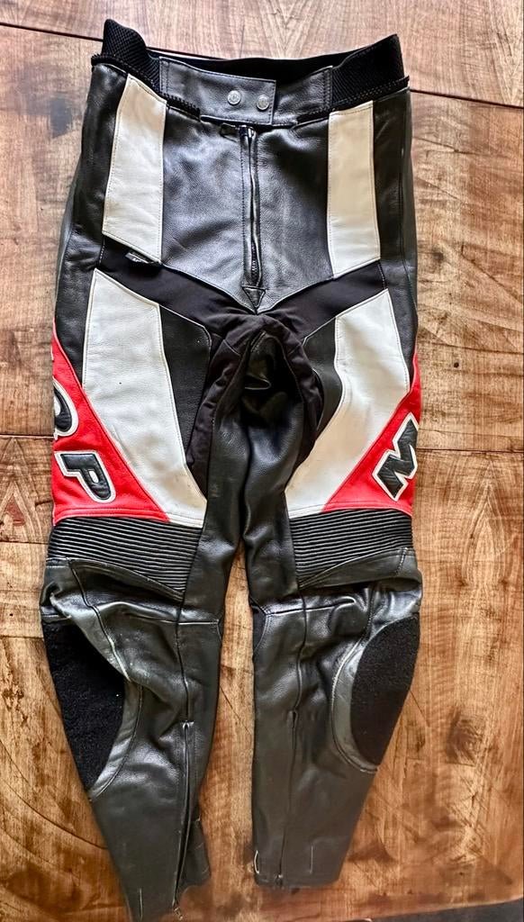 MQP Aces of the Track Leren Motorbroek Zwart/Rood/Wit, Ophalen of Verzenden, Tweedehands, Dames, Combipak