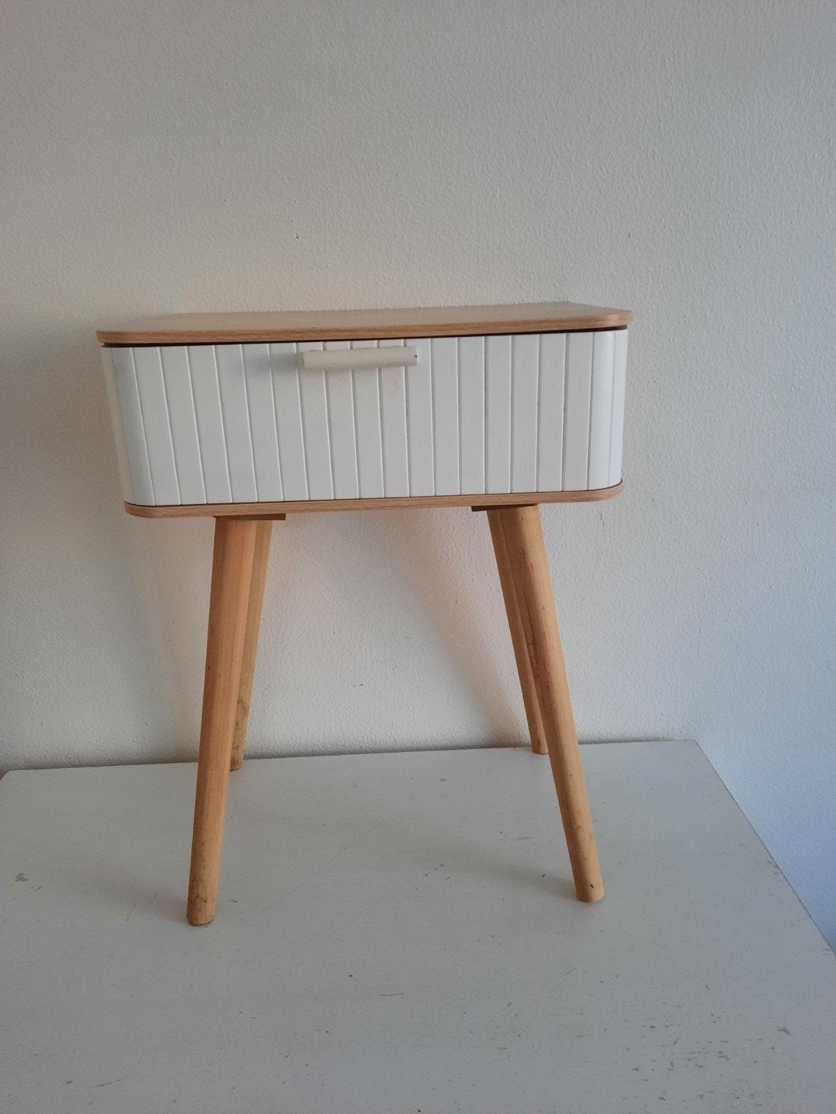 Nachtkastje Action, Ophalen of Verzenden, Hout, Minder dan 45 cm, Minder dan 55 cm