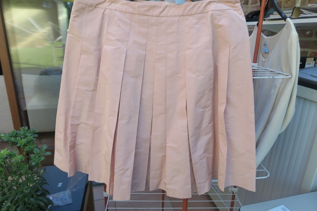 Rokje nieuw zijde roze plooien Red Valentino mt 40 (it44), Kleding | Dames, Rokken, Maat 38/40 (M), Red Valentino, Nieuw, Ophalen of Verzenden