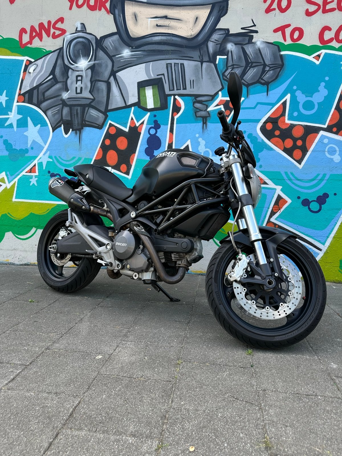 Ducati Monster 696 uit 2008 - Inclusief originele uitlaten, Motoren, 2 cilinders, Sportuitlaat, Gebruikt, Particulier