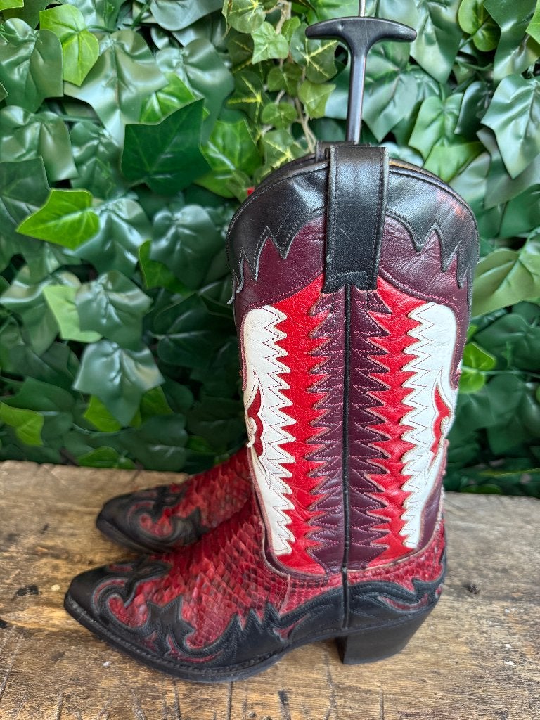 geweldig mooie laarzen van Sendra maat 36, Kleding | Dames, Schoenen, Zwart, Ophalen of Verzenden, Zo goed als nieuw, Sendra