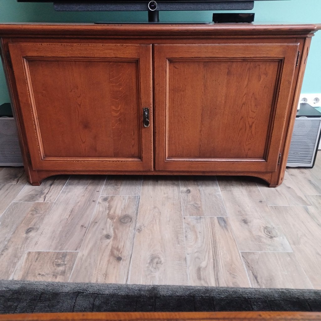 TV-meubel, Ophalen, 100 tot 150 cm, Eikenhout, Zo goed als nieuw