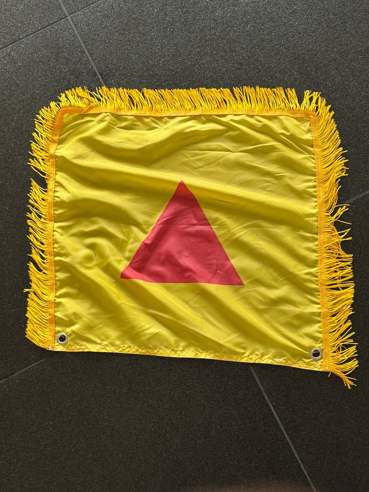 2x vlaggen irak parade 1980-2000, Ophalen of Verzenden, Landmacht, Nederland