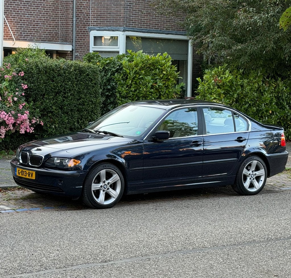 BMW E46 320i Executive | 170pk Zescilinder | Nieuwe APK, Auto's, Achterwielaandrijving, Blauw, Leder en Stof, 11 km/l