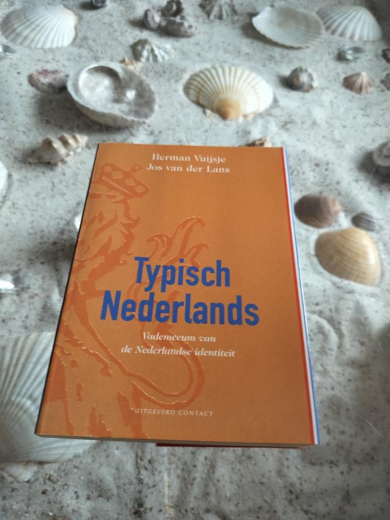 Jos van der Lans / Herman Vuijsje - Typisch Nederlands, Gelezen, Sociale wetenschap, Ophalen of Verzenden, J. van der Lans; Herman Vuijsje