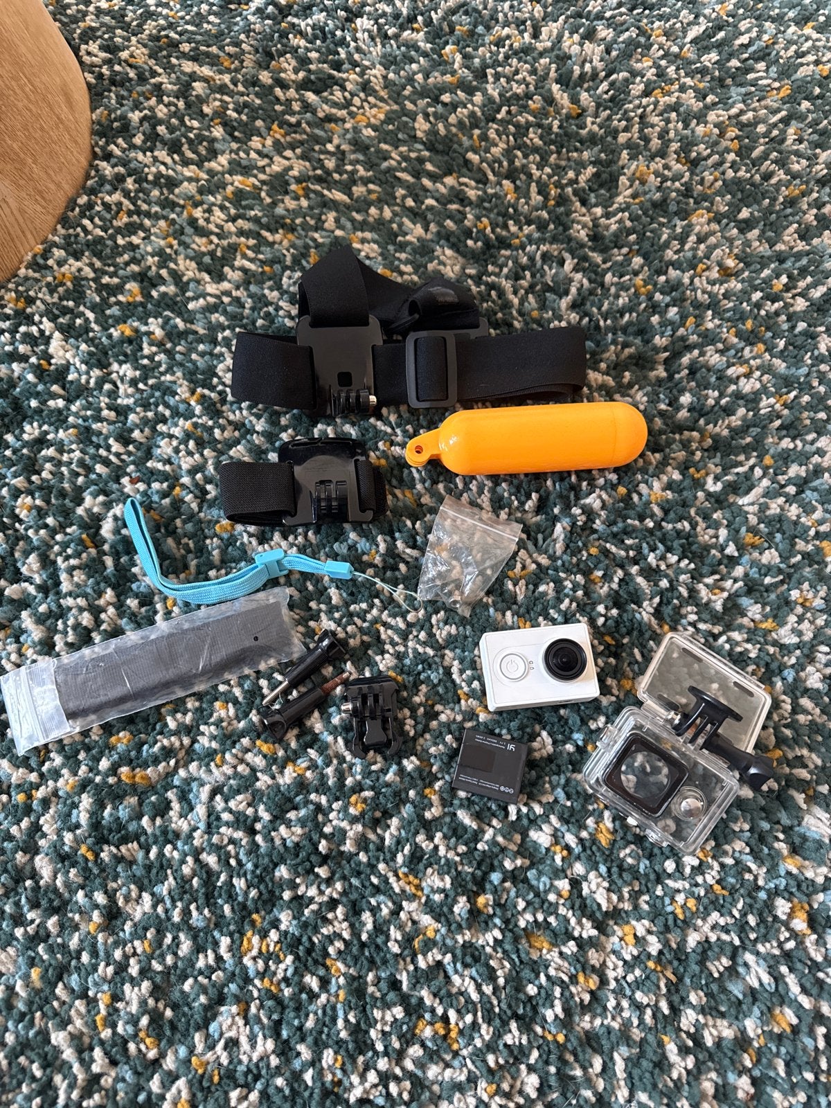 YI Action Camera met accessoires - Zo goed als nieuw, Ophalen of Verzenden, Zo goed als nieuw, Overige merken