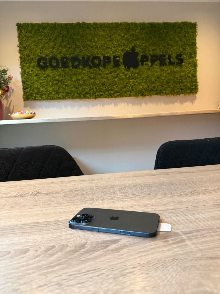 iPhone 16 Pro Max 256GB Zwart | 95% accu, Telecommunicatie, Mobiele telefoons | Apple iPhone, Zo goed als nieuw, 256 GB, Zonder abonnement