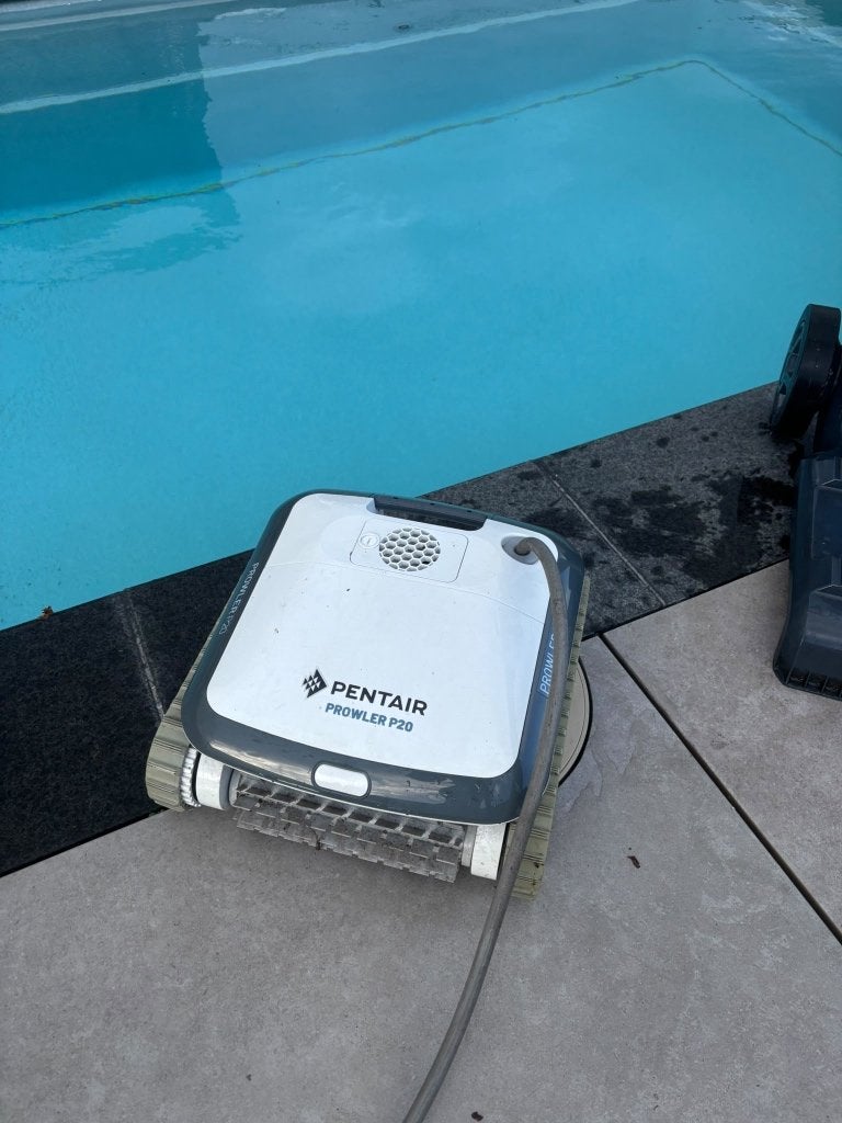 Pentair P20 zwembadrobot I DEMO I incl. Caddy, Ophalen, Gebruikt, Reinigingsmiddel, Info@wellness4fun.nl