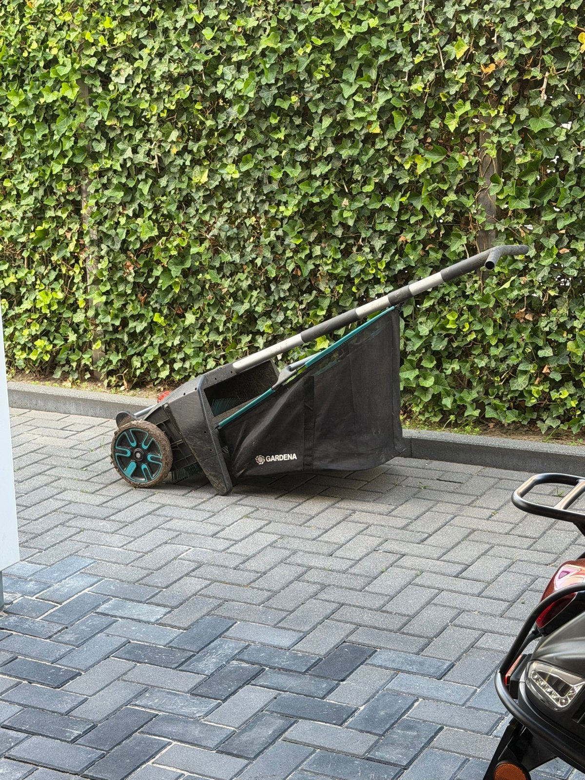 Gardena bladveger, Ophalen, Gebruikt, Handgedragen, Met opvangzak