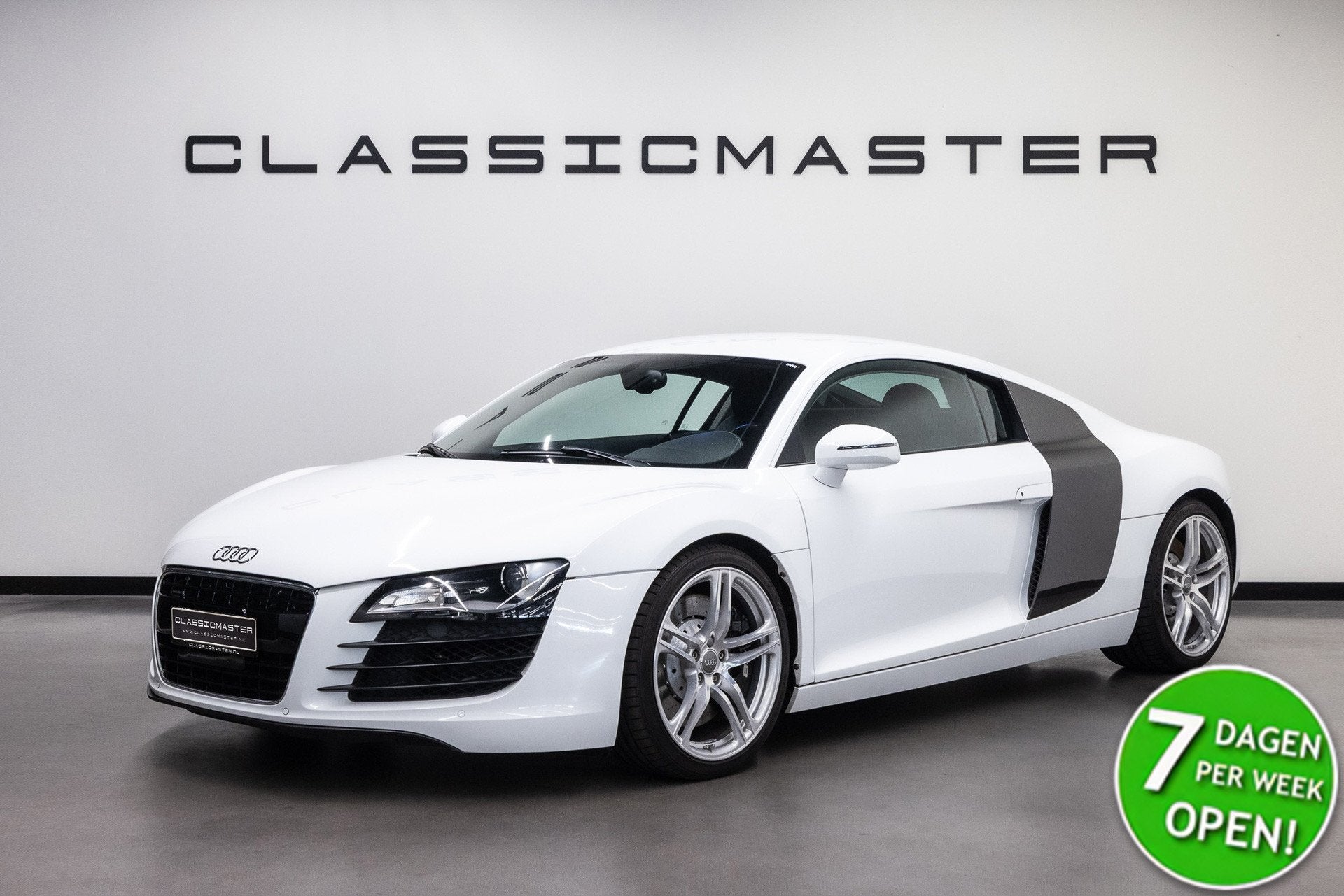 Audi R8 4.2 V8 FSI Btw auto, Fiscale waarde € 22.000,- (, Auto's, Automaat, Gebruikt, Wit, Bedrijf