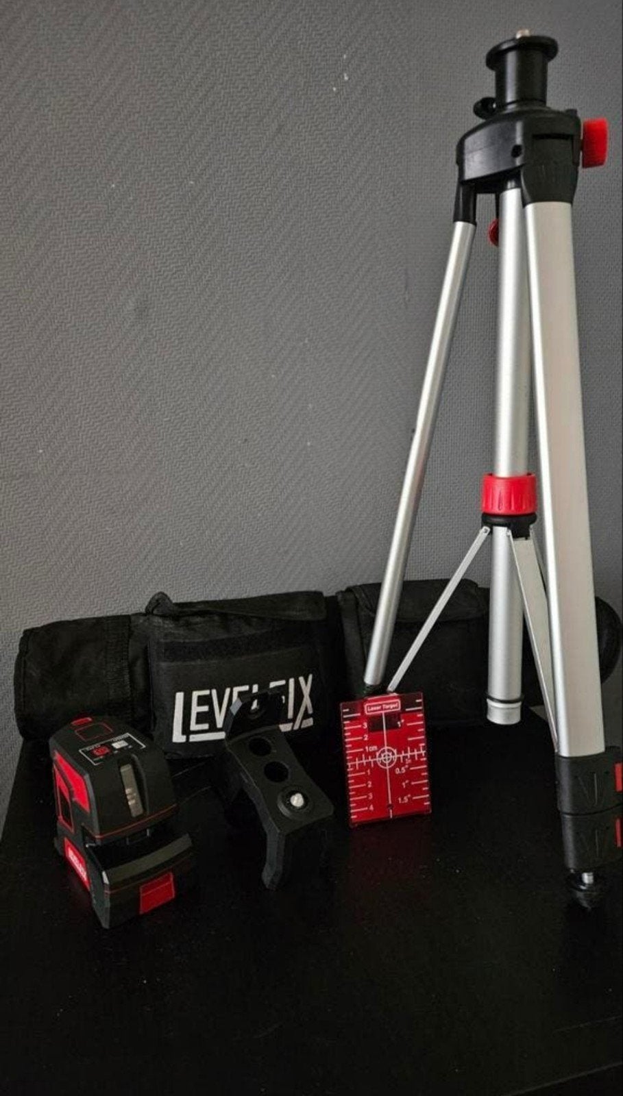 Levelfix CL202R Kruislijnlaser met Statief en Accessoires, Ophalen, Zo goed als nieuw, Overige meters