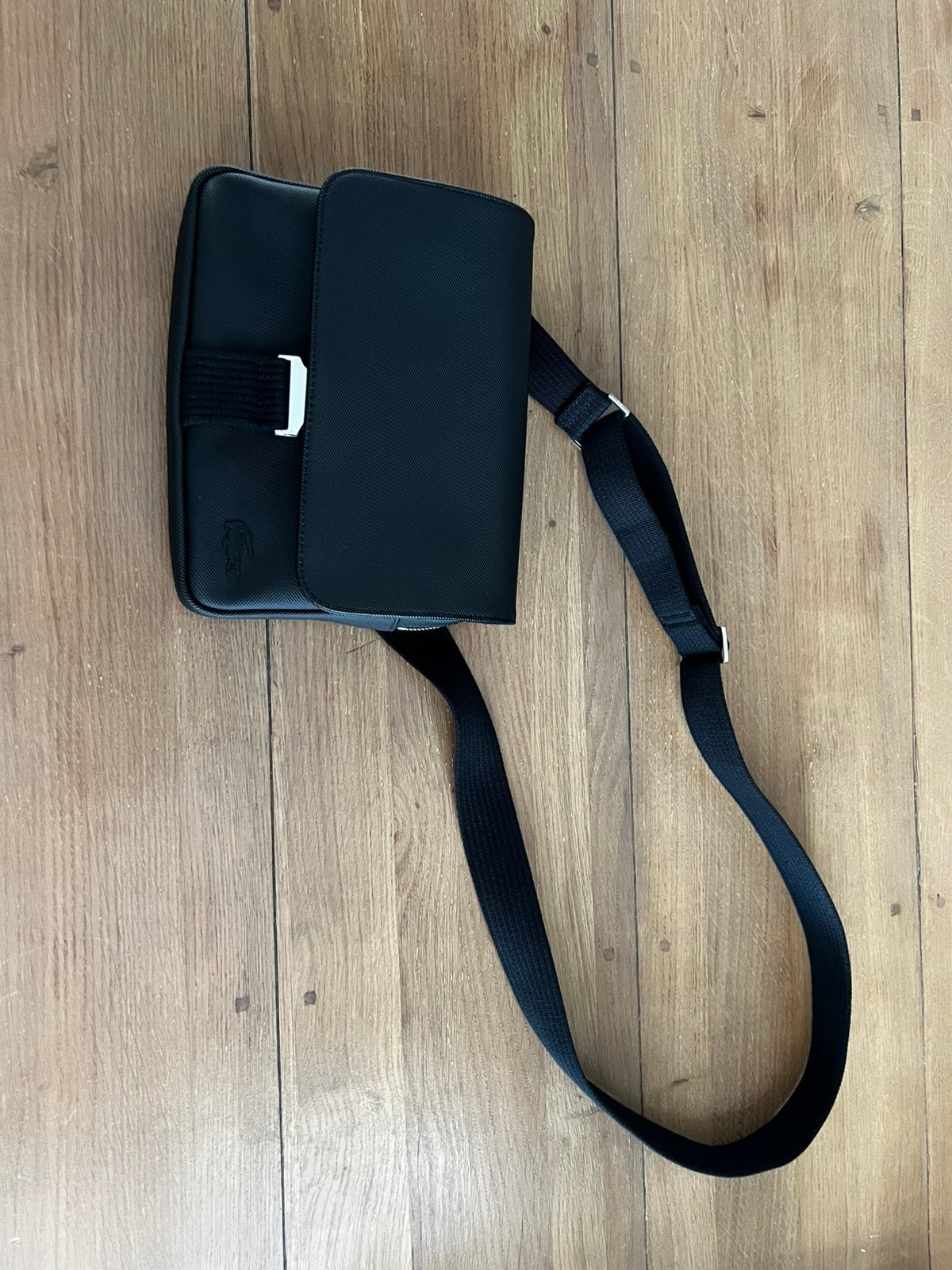 Unisex Lacoste tas. LEES BESCHRIJVING, Sieraden, Tassen en Uiterlijk, Ophalen of Verzenden, Nieuw, Zwart, Overige merken