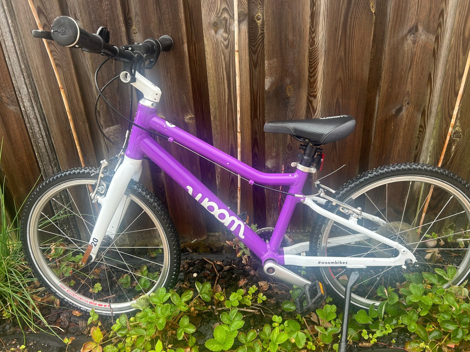 Woom 4 paars, Fietsen en Brommers, Fietsen | Kinderfietsjes, Ophalen, Zo goed als nieuw, Minder dan 16 inch