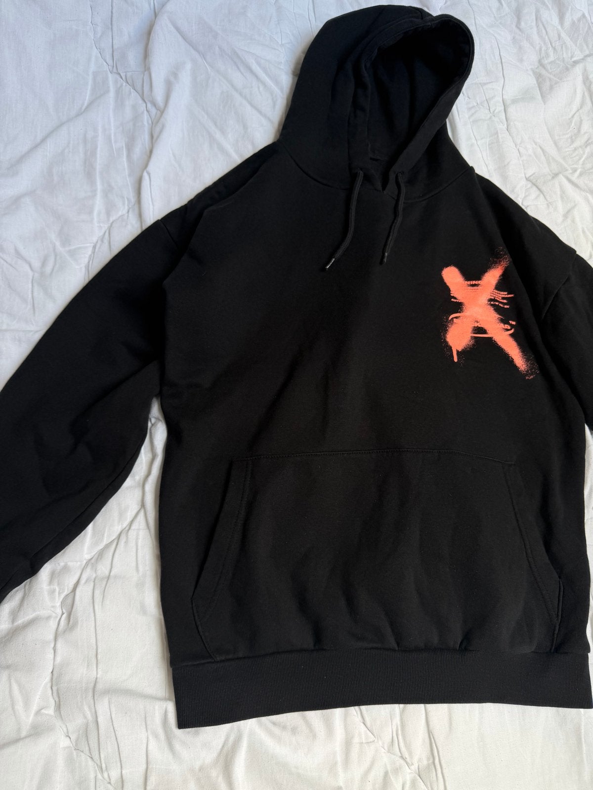 Heren Hoodie Zwart met Oranje Opdruk - The Good Die Young, Ophalen of Verzenden, Zo goed als nieuw, Maat 48/50 (M), Zwart