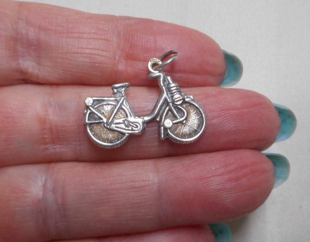 Zilveren vintage bedel hanger Solex fiets jaren 70 nr.833, Overige merken, Verzenden, Zo goed als nieuw, 1 bedel