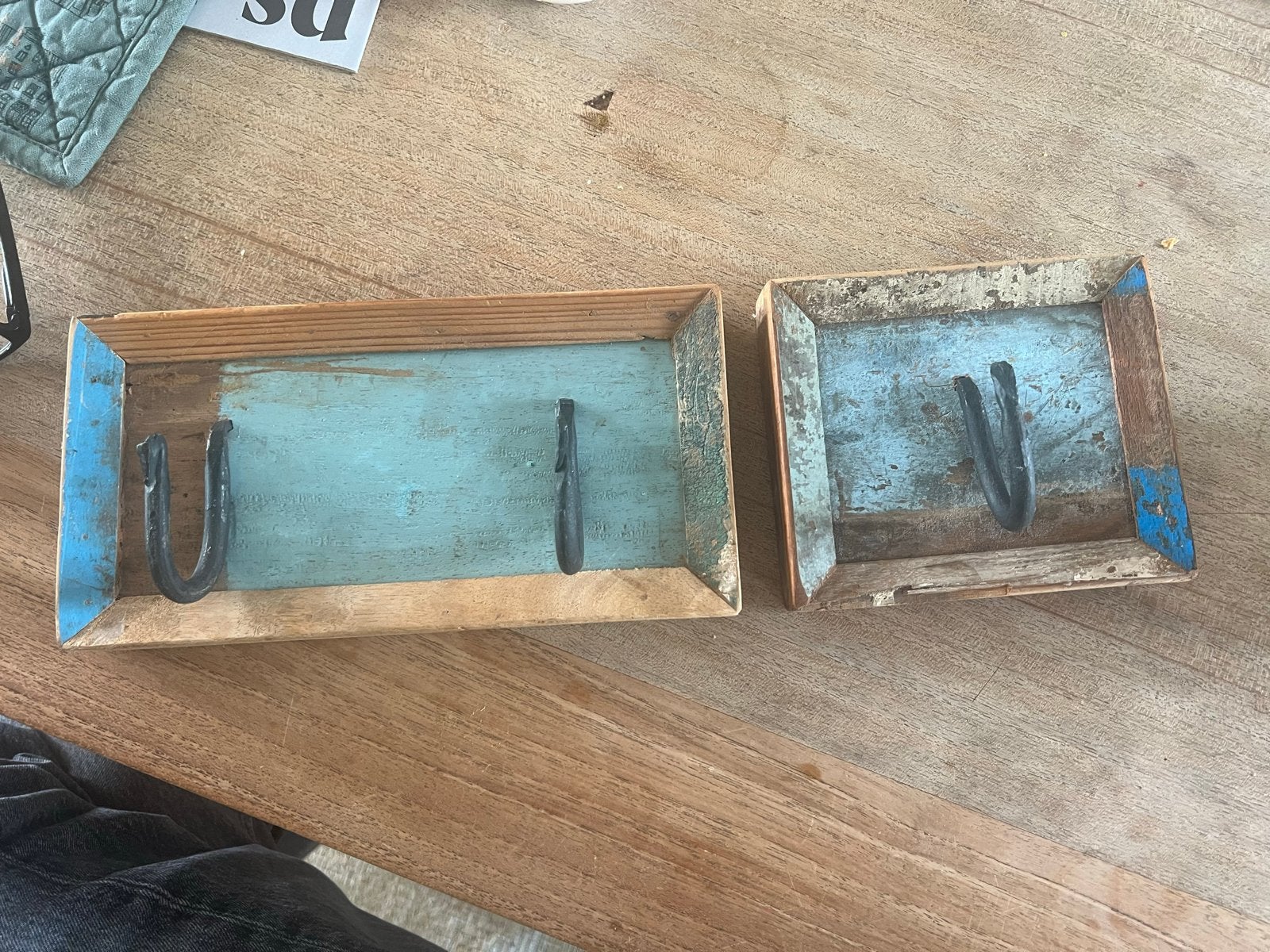 Kapstok met 2 plankjes - One World Interiors, Huis en Inrichting, Wandkapstok, Gebruikt, Ophalen of Verzenden, Minder dan 100 cm