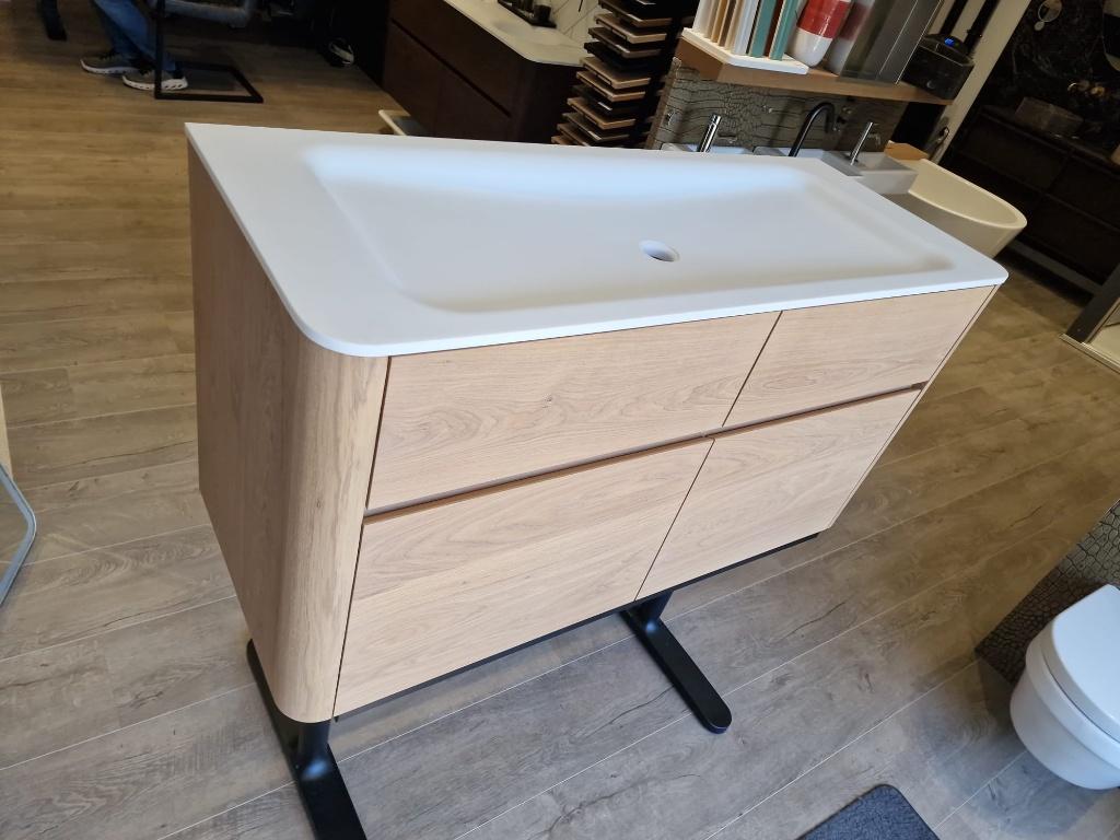 Foto 11 van Son 120cm Massief Eiken Houten Badmeubel wastafel ronde hoek