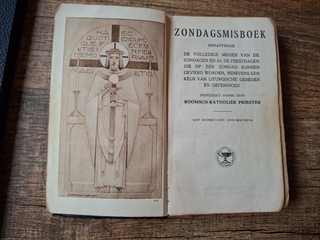 Bijbel Zondagsmisboek uit 1933, Antiek en Kunst, Ophalen of Verzenden