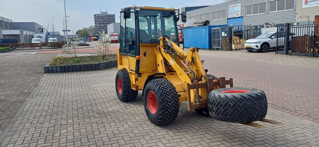Knikmops KM 250 multifunctional loader, Wiellader of Shovel