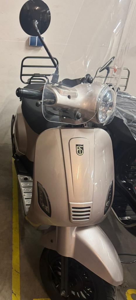 BTC Riva III Scooter - Reparatie of voor Onderdelen, Fietsen en Brommers, Ophalen, Gebruikt, Benzine, Overige merken