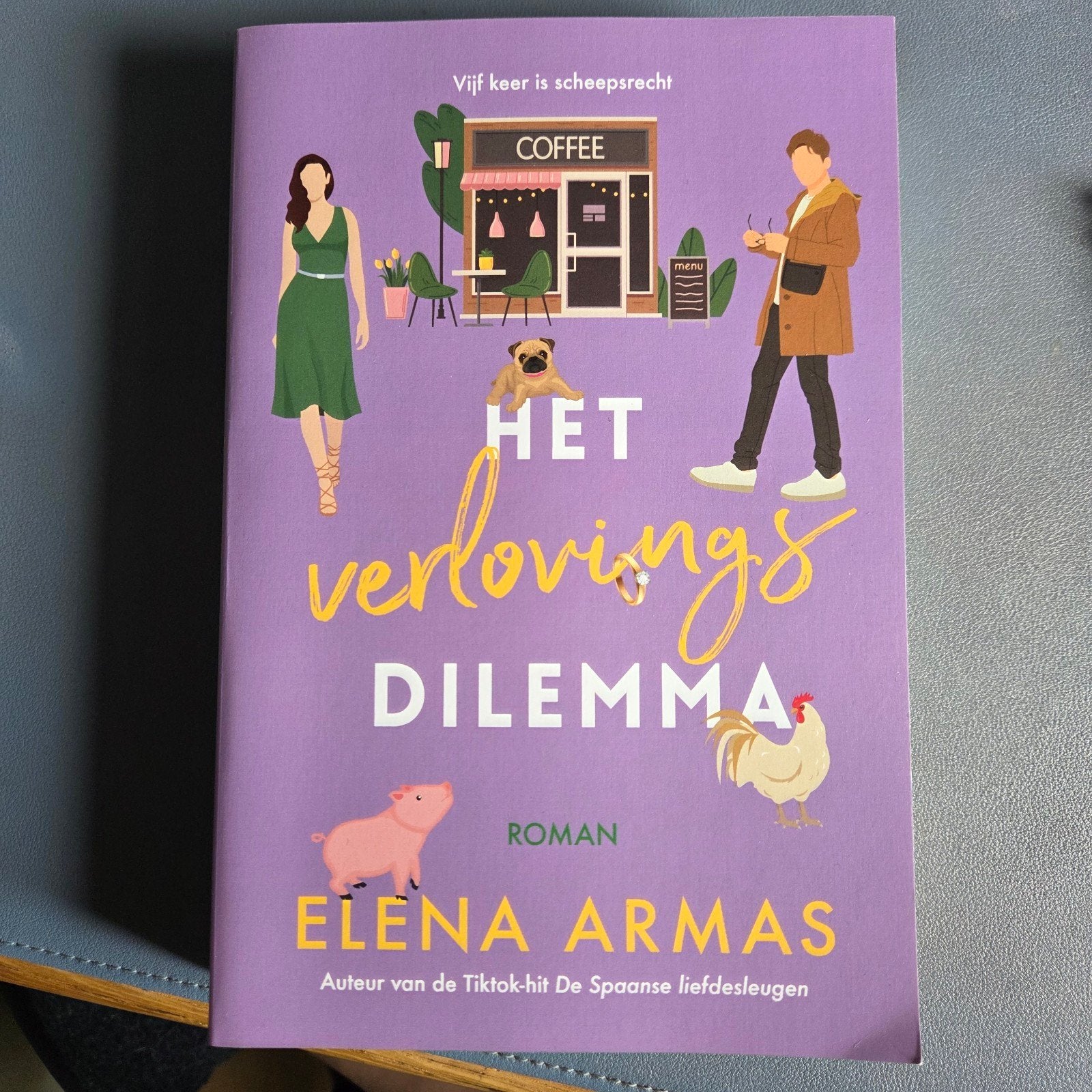 Het Verlovingsdilemma - Elena Armas (Roman), Ophalen of Verzenden, Zo goed als nieuw, Elena Armas, Nederland