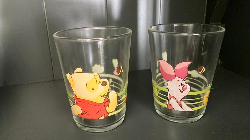 Kinder glaasjes Disney Pooh en knorretje, Ophalen of Verzenden, Zo goed als nieuw, Borrel- of Shotglas