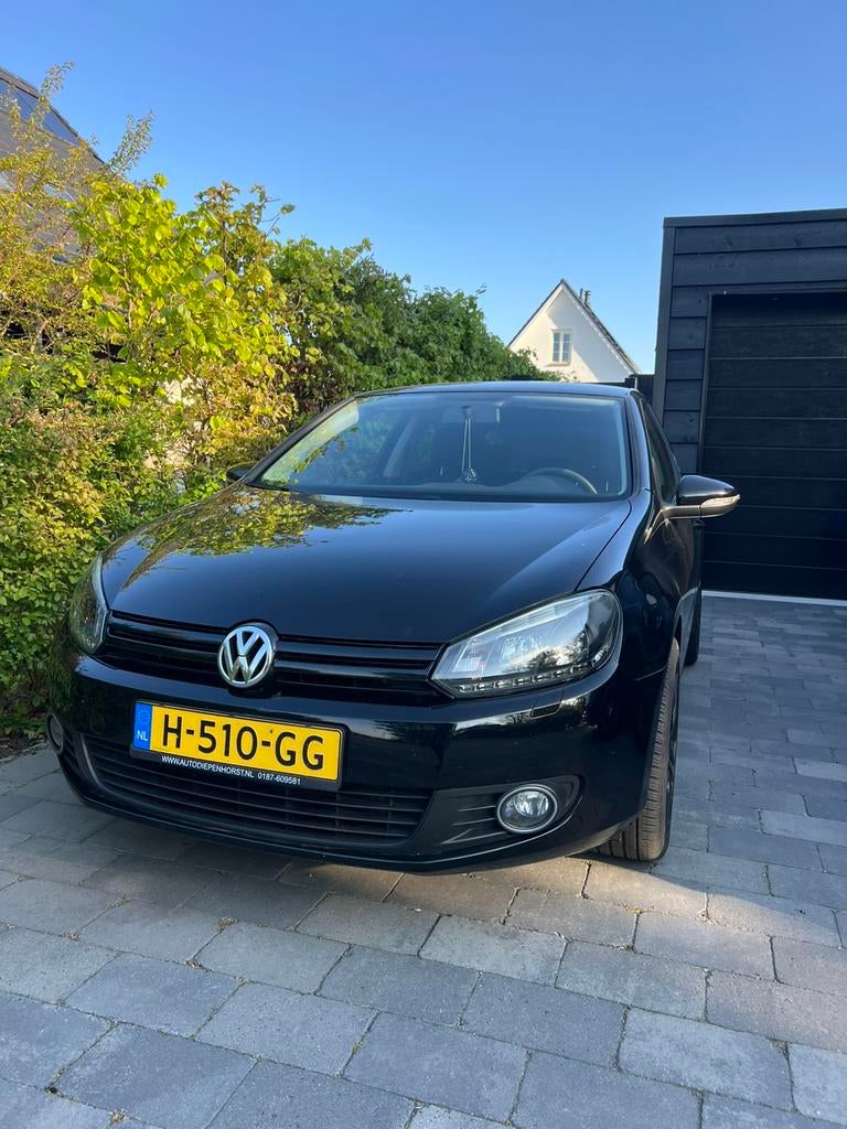 Volkswagen Golf 1.6 75KW 2009 Zwart, Auto's, Voorwielaandrijving, 4 cilinders, 610 kg, Zwart