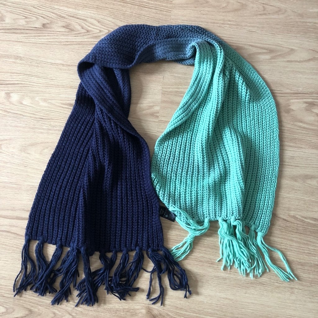 Gebreide sjaal Monki, Ophalen of Verzenden, Zo goed als nieuw, Maat 46/48 (XL) of groter, Sjaal