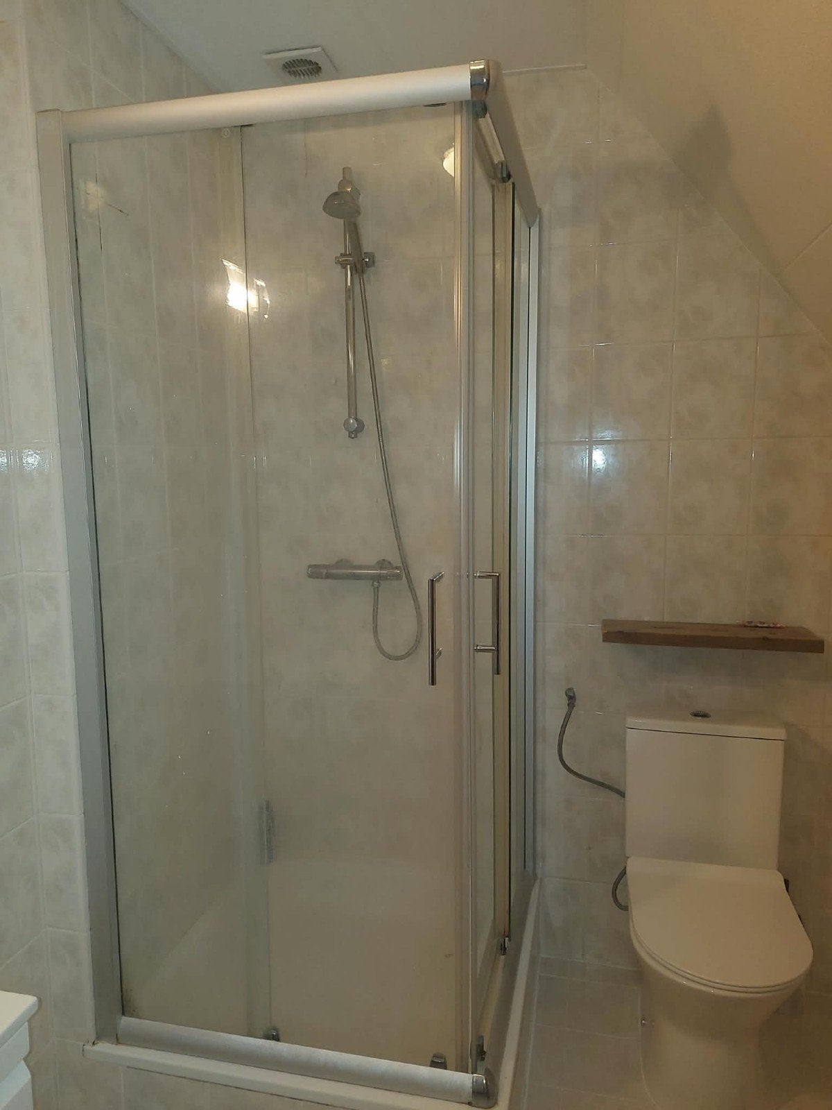 Douchecabine met glazen deuren en aluminium frame, Ophalen, Gebruikt, Chroom, Douche