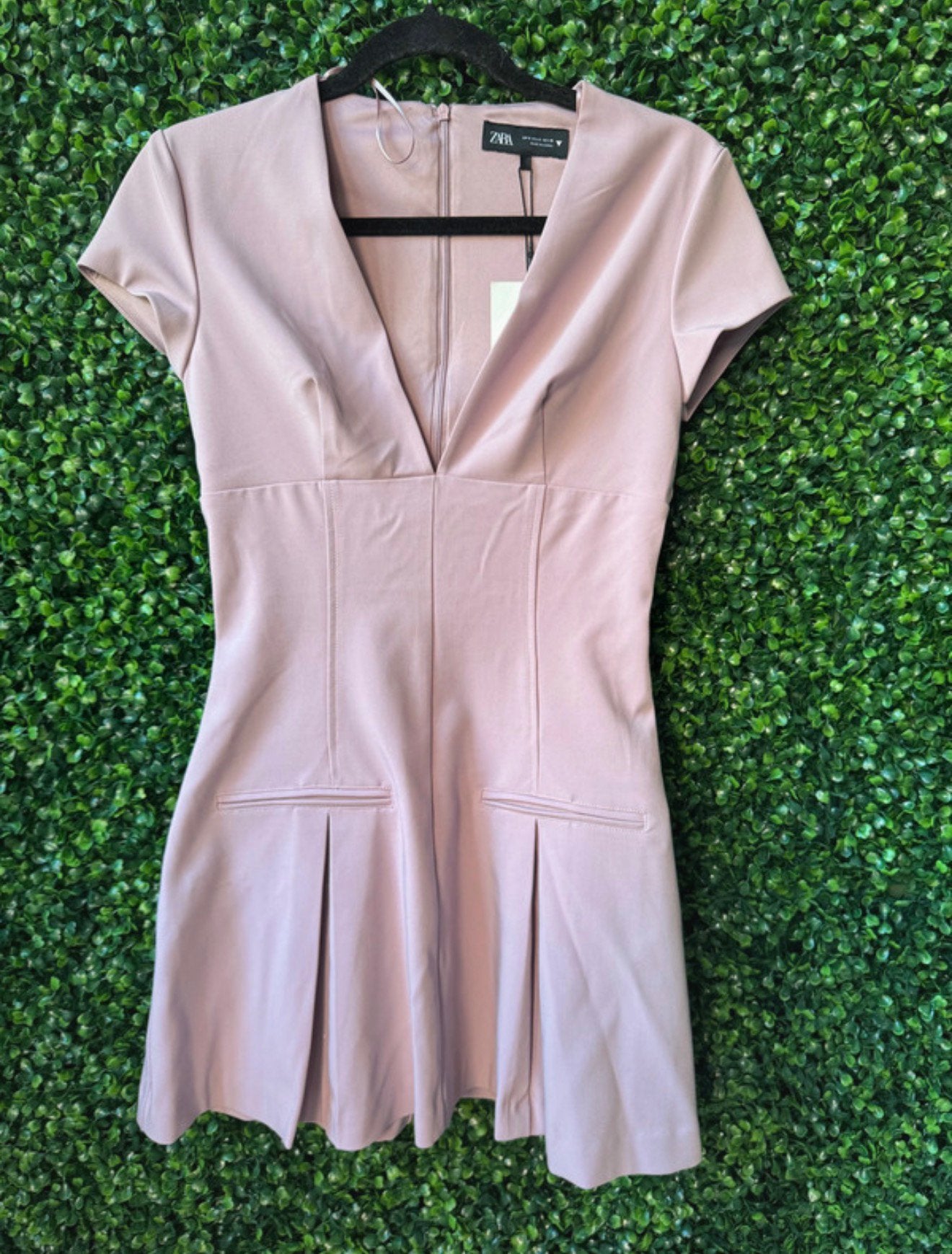 Zara mini jurk met V-hals – nieuw met kaartje, ongedragen, Nieuw, Ophalen of Verzenden, Roze, Maat 34 (XS) of kleiner