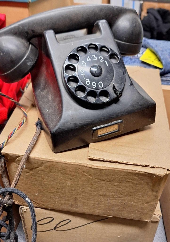 Tafelmodel Nederlandse bakelieten PTT telefoon️☎️, Telecommunicatie, Vaste telefoons | Niet Draadloos, Gebruikt, ., Met draaischijf