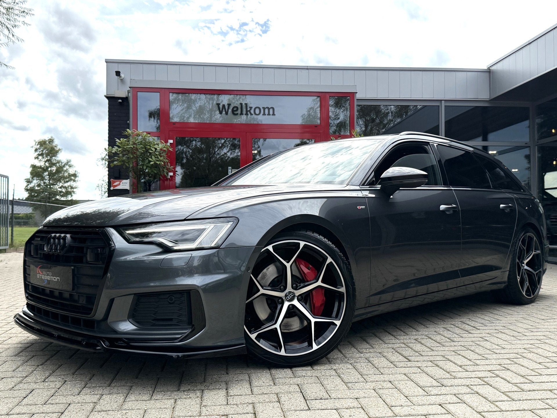 Audi A6 Avant 55 TFSI-e 367PK COMPETITION *!* PANODAK/ 21 IN, Automaat, Gebruikt, Euro 6, 4 cilinders