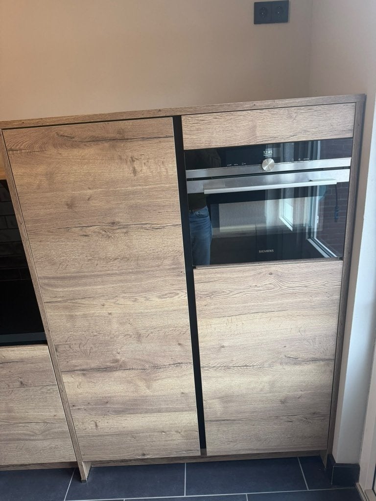 Moderne Houtlook Greeploze Keuken incl. Siemens GEDEMONTEERD, Overige kleuren, Dubbelwandige keuken, Ophalen of Verzenden, Zo goed als nieuw