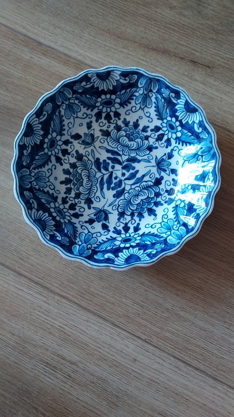 Makkum Aardewerk Schotel - Blauw-wit bloemmotief, 16 cm, Antiek en Kunst, Ophalen of Verzenden
