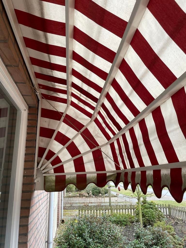 Gebruikt Markies Zonnescherm Rood/Wit Gestreep, Ophalen, Gebruikt, Markies, 250 cm tot 450 cm