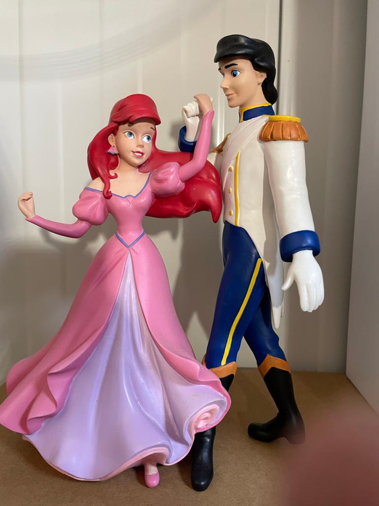 Disney Ariël en Eric Beeldje - Enesco Enchanting, Verzamelen, Ophalen of Verzenden, Pocahontas of Kl. Zeemeermin, Zo goed als nieuw