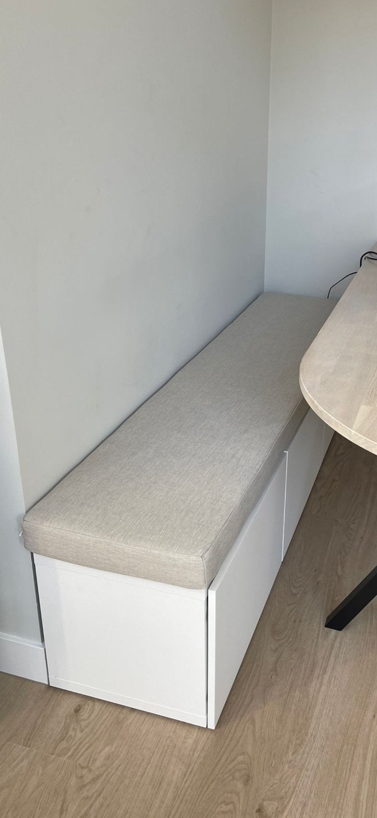 Ikea besta kast met zitkussen, Ophalen, 150 tot 200 cm, Zo goed als nieuw, 3 of 4 laden