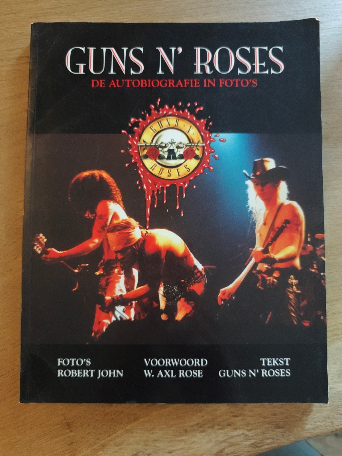 Guns N' Roses: De Autobiografie in Foto's, Ophalen of Verzenden, Gelezen, Artiest, Robert John, W. Axl Rose, Guns N' Roses