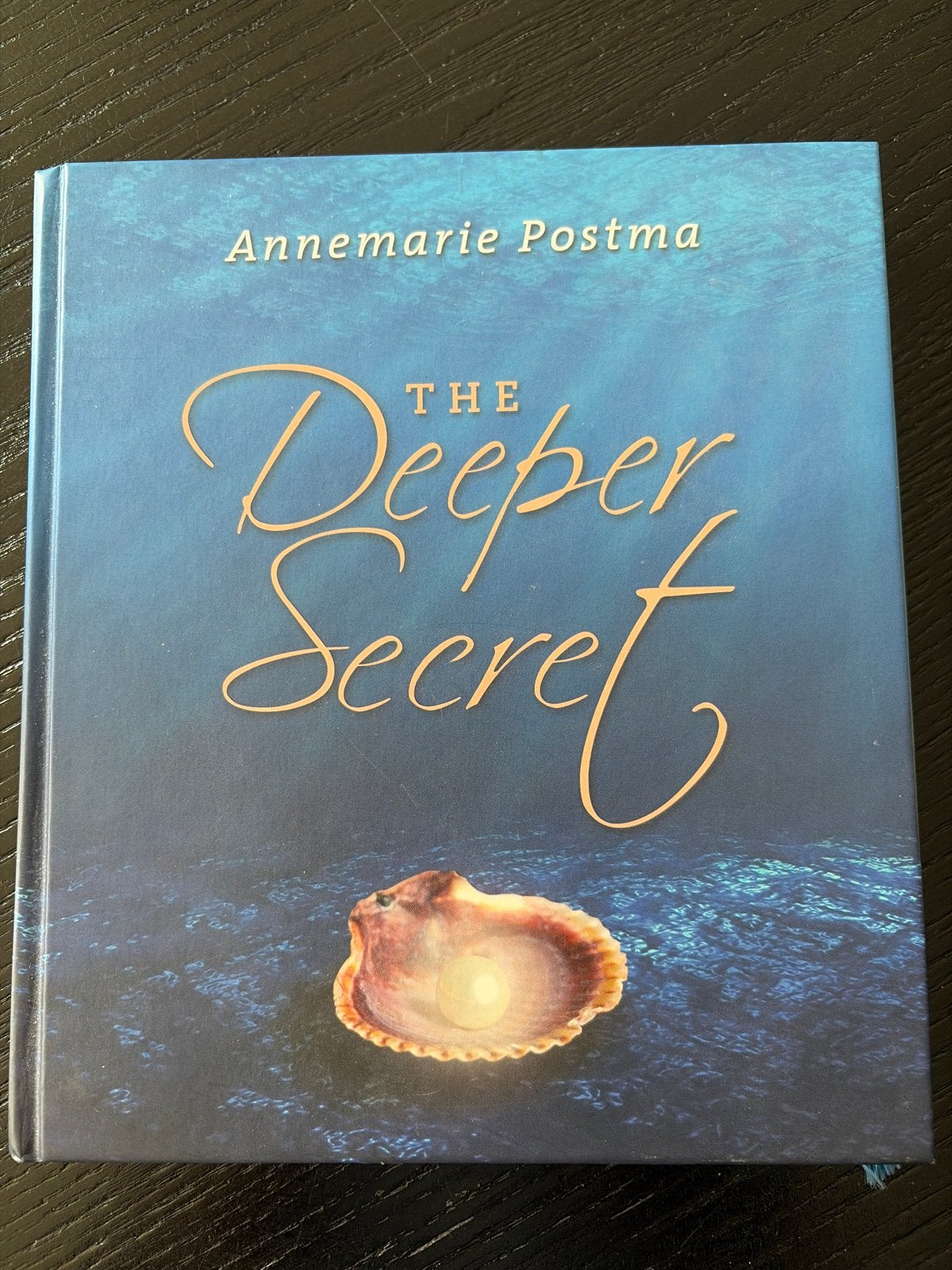 Annemarie Postma - The Deeper Secret, Boeken, Annemarie Postma, Spiritualiteit algemeen, Overige typen, Ophalen of Verzenden