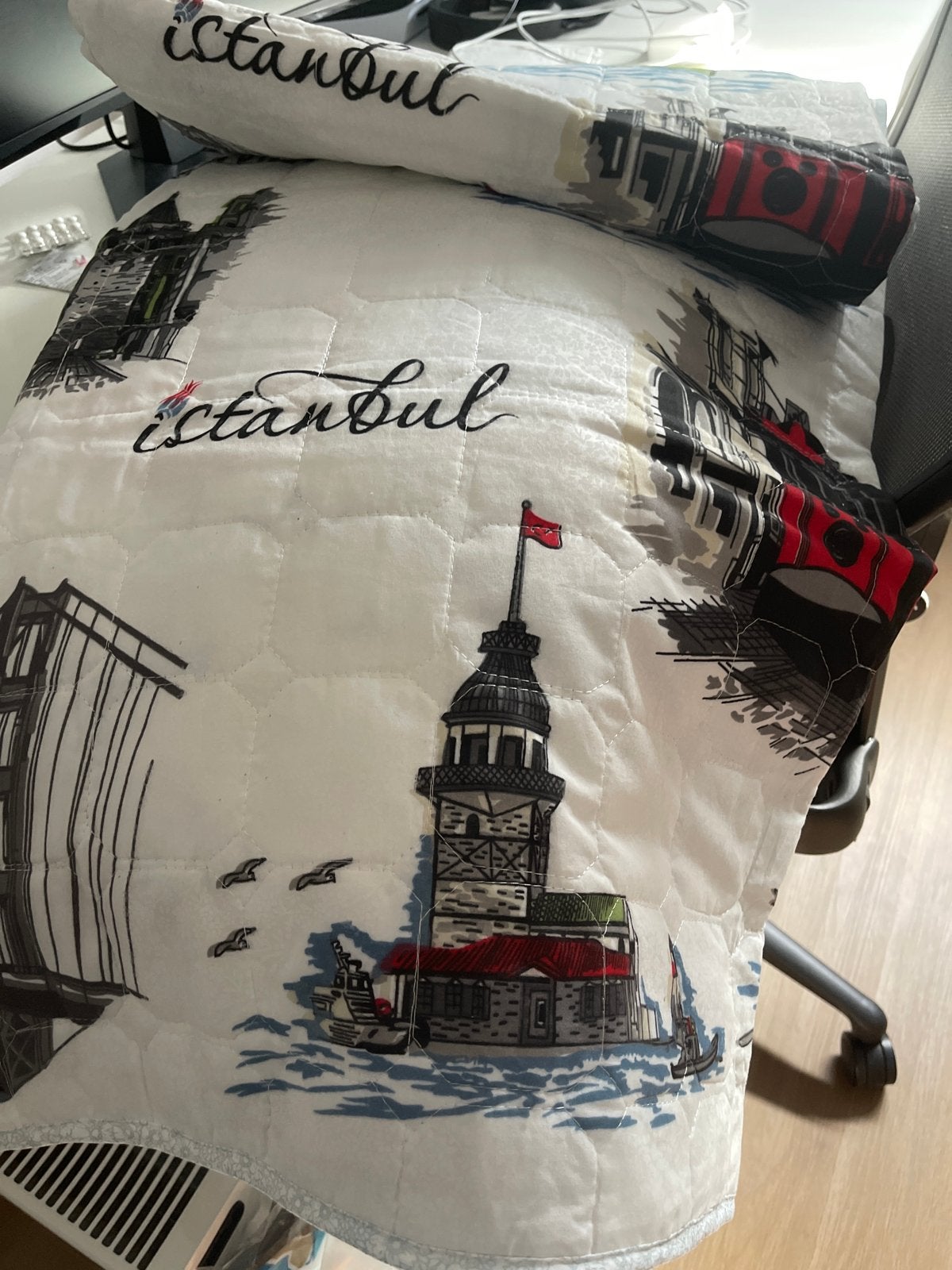 Istanbul Quilted Deken/Sprei met Stadsmotief, Meerkleurig, Overige stijlen, Ophalen of Verzenden, Zo goed als nieuw