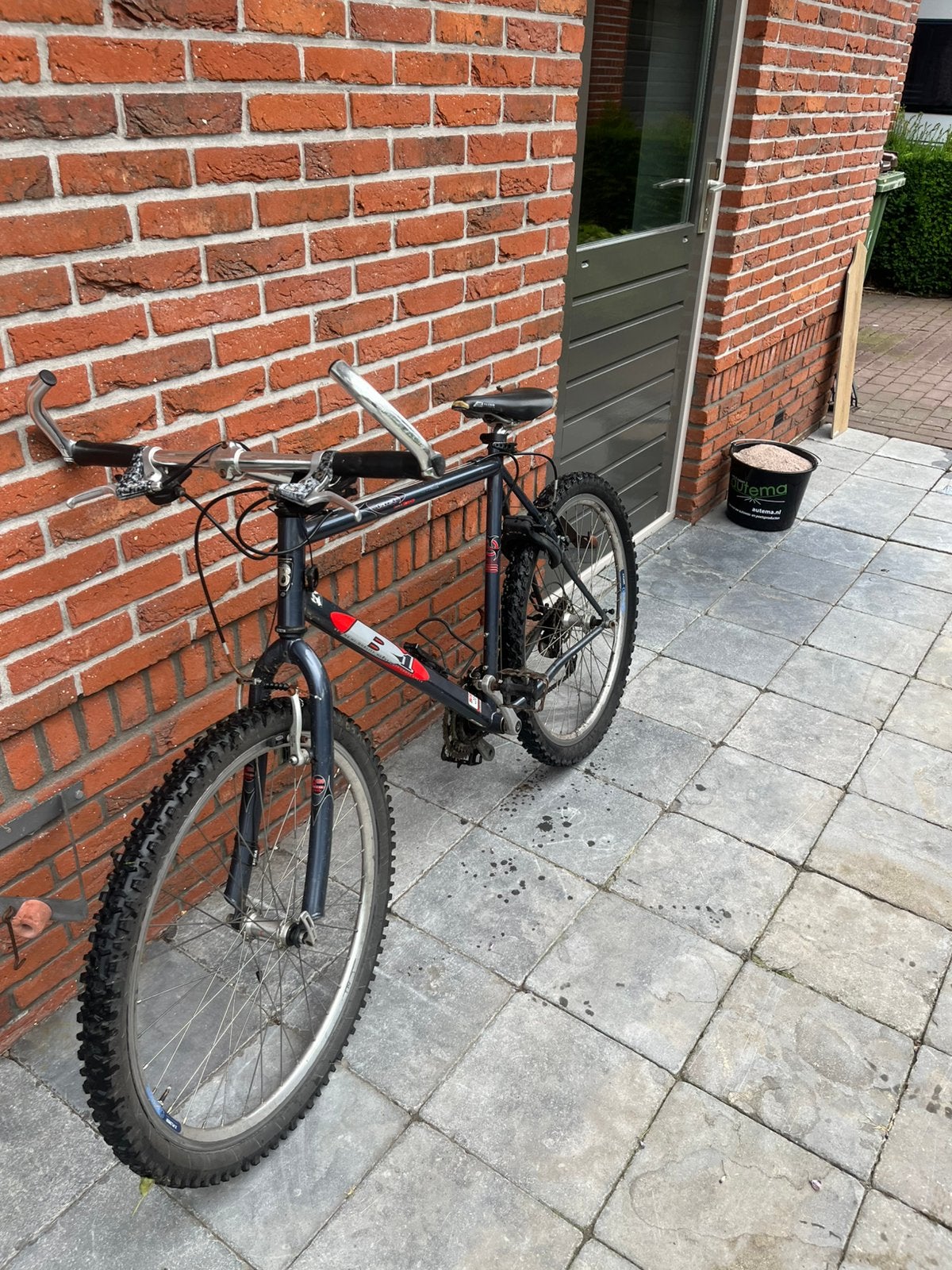 Zeer nette mountainbike, Zo goed als nieuw, Meer dan 20 versnellingen, Ophalen, Overige merken