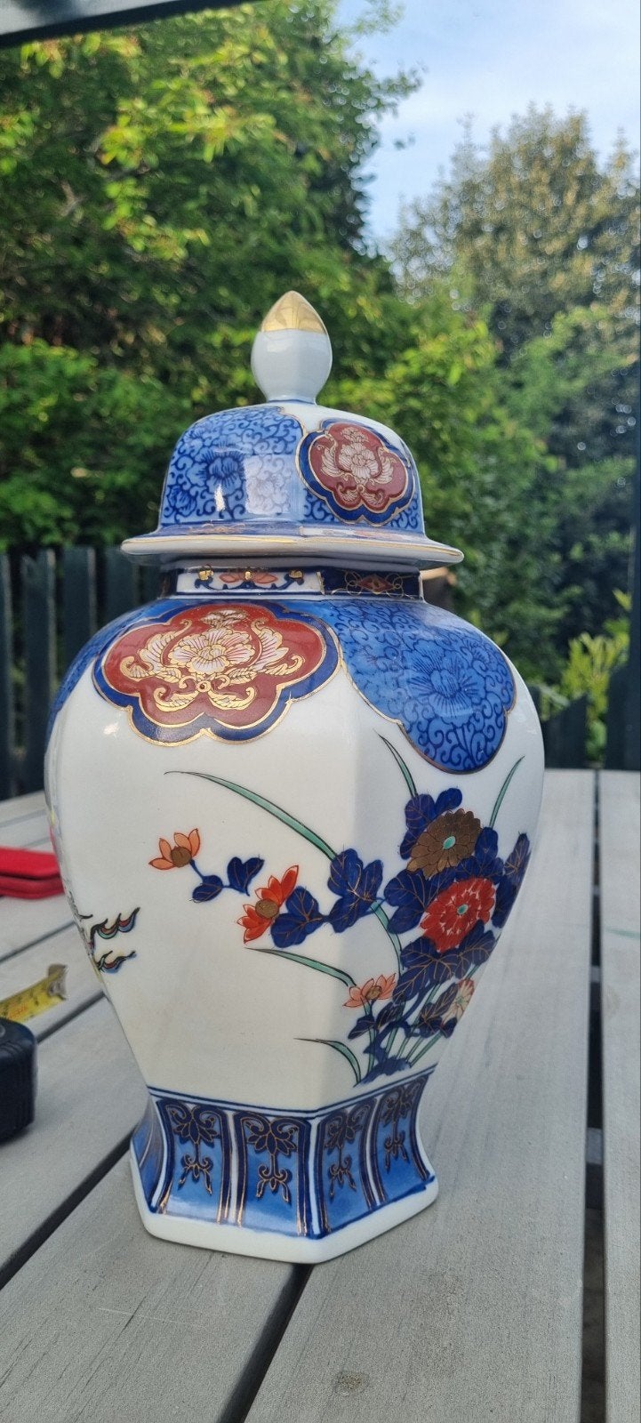 Prachtige Japanse Imari stijl vaas met deksel, Ophalen of Verzenden