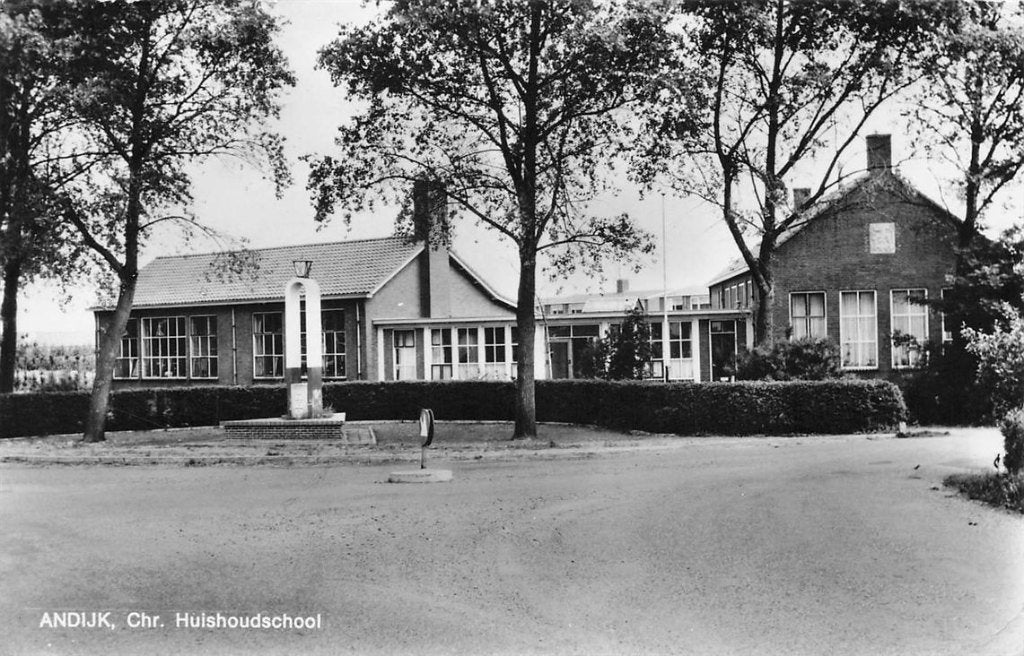 703-083-037 Andijk Chr Huishoudschool, Verzenden, Voor 1920, Noord-Holland