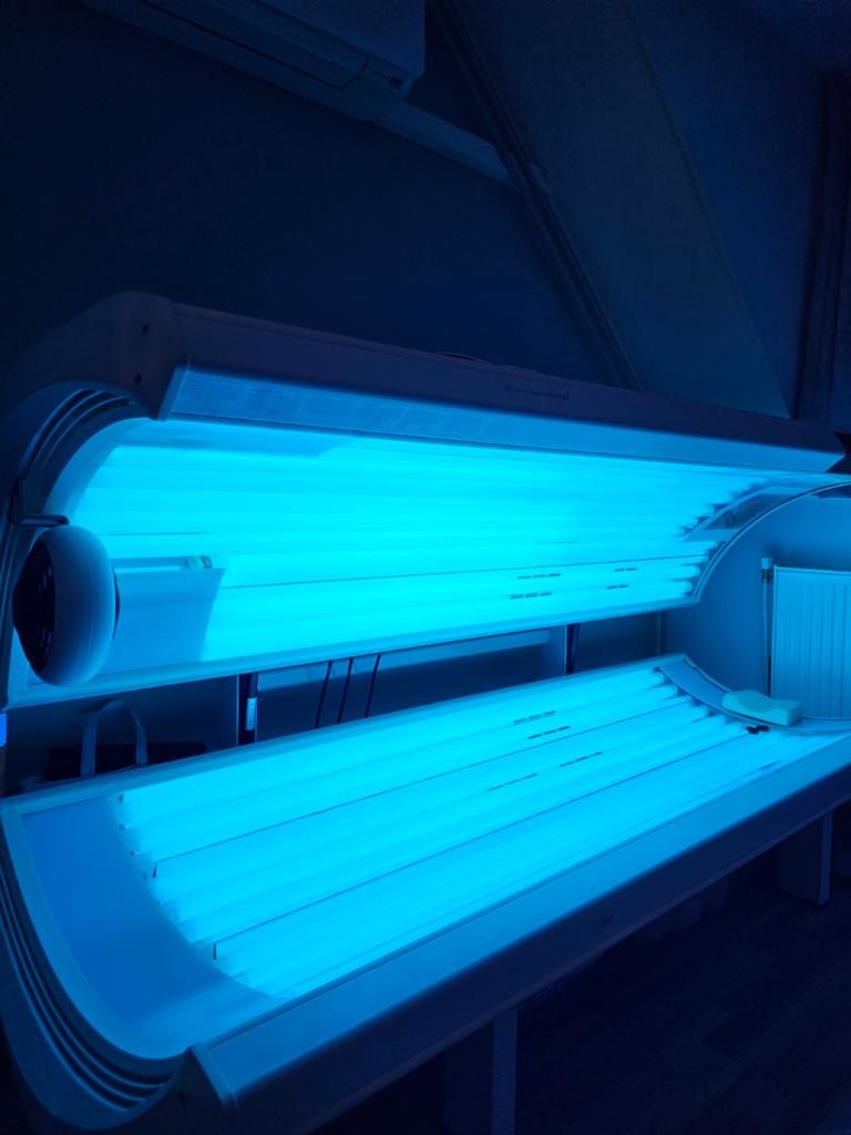 Sunvision 14f Zonnebank - Dubbelzijdig, Witgoed en Apparatuur, Zonnebanken en Gezichtsbruiners, Ophalen of Verzenden, Gebruikt