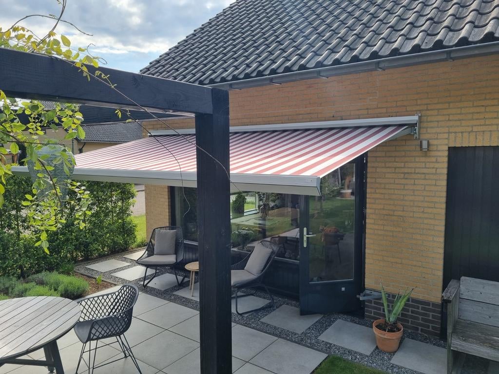 Knikarmscherm doek te koop - Rood/Wit gestreept zonnescherm, Gebruikt, Ophalen of Verzenden, 150 tot 300 cm, 250 cm tot 450 cm