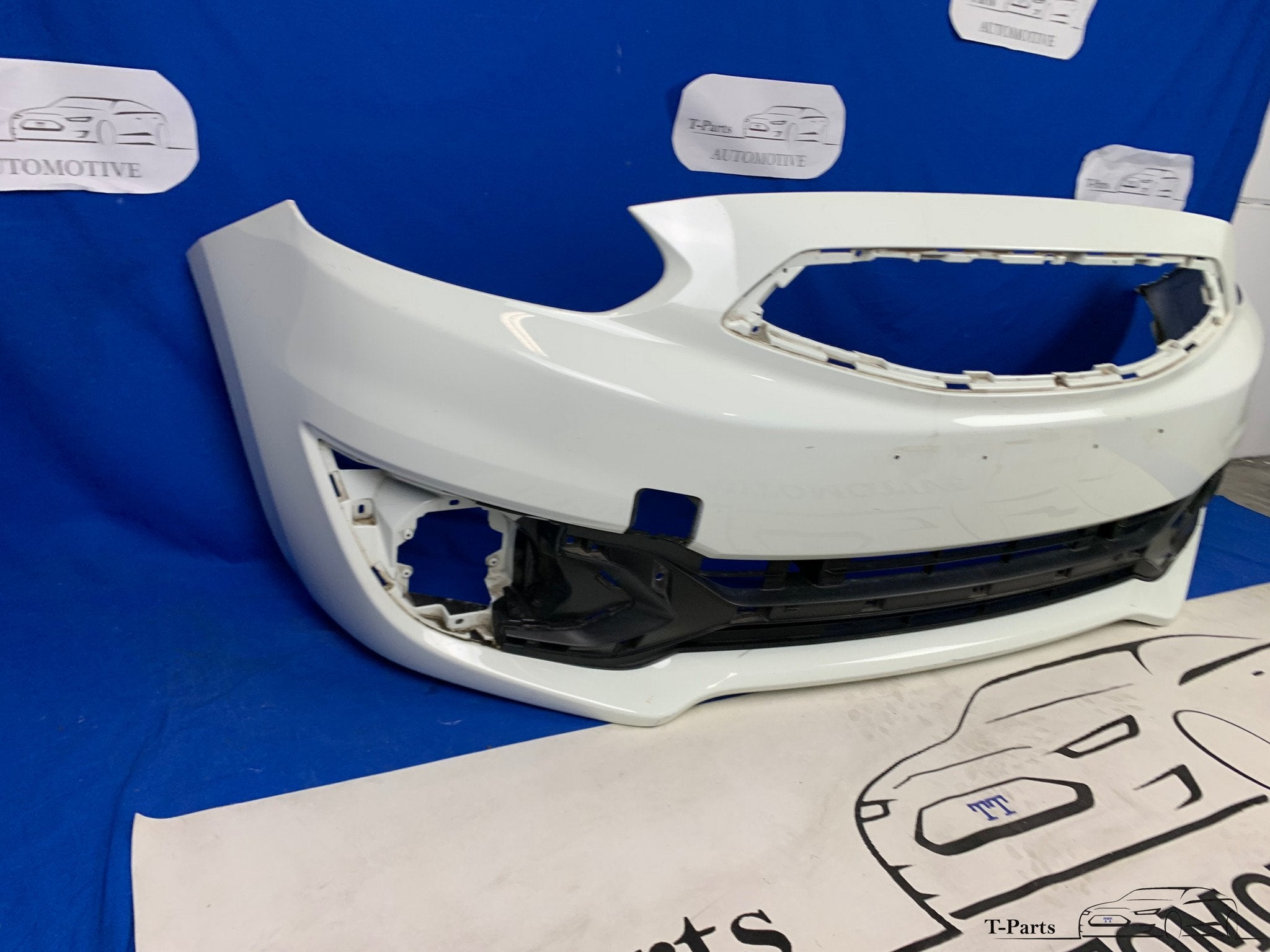 Mitsubishi space star voorbumper origineel bumper 2016+, Info@fabrikant.eu, Voor, Ophalen of Verzenden, Fabrikantstraat 1
1000 AA  Amsterdam