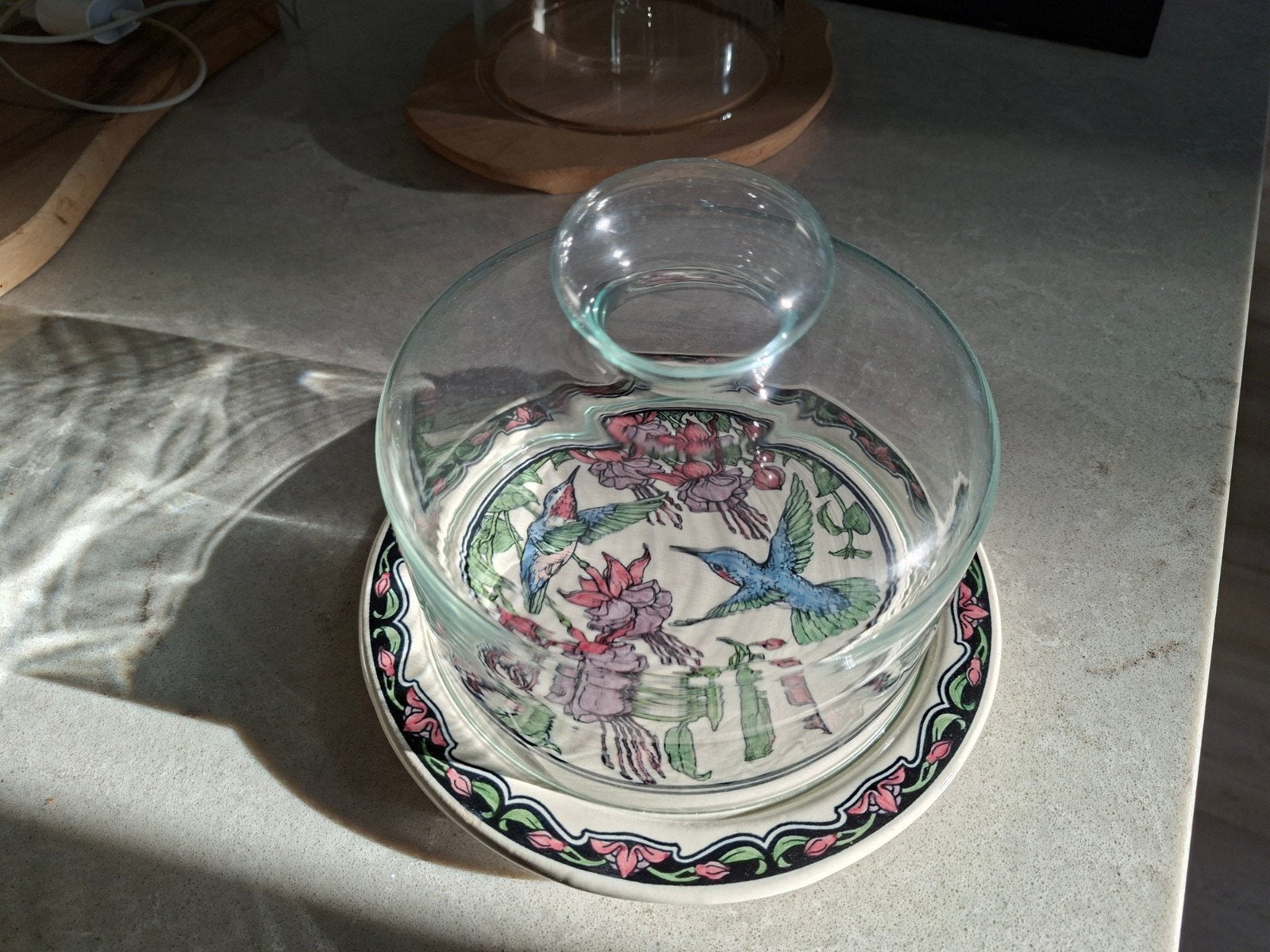 Decoratieve glazen stolp met bloemen en vogels, Ophalen, 16 cm, Nieuw, Inclusief decoratie