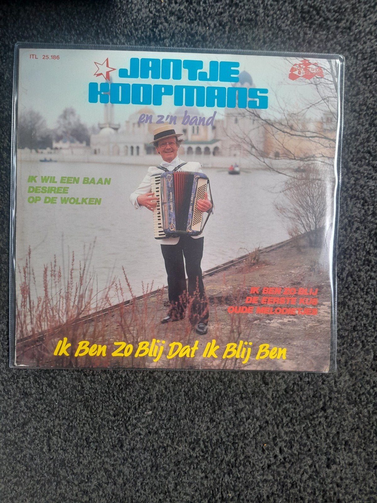 Jantje Koopmans en z'n band, Ophalen of Verzenden, Gebruikt, 12 inch, Levenslied of Smartlap